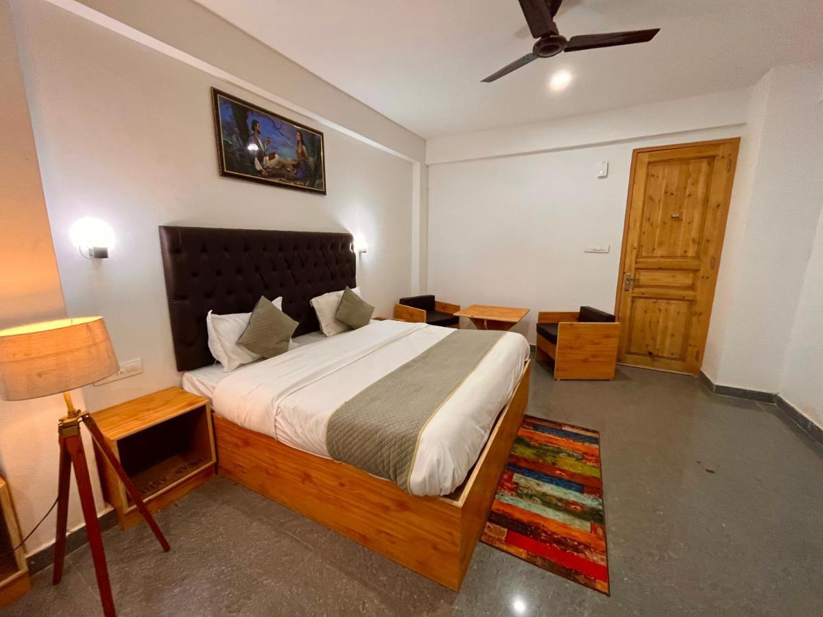 Hotel Beas River Retreat - A Riverside Hotel With Balcony Manāli Zewnętrze zdjęcie