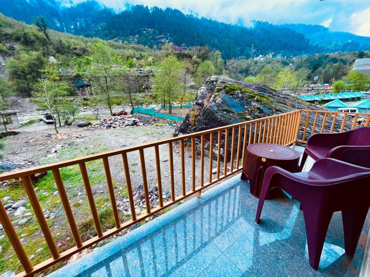 Hotel Beas River Retreat - A Riverside Hotel With Balcony Manāli Zewnętrze zdjęcie