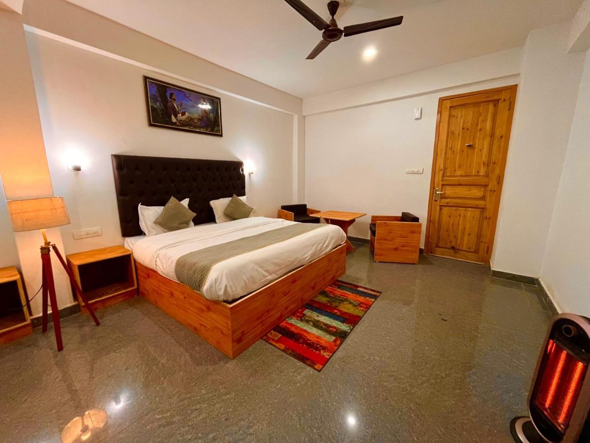 Hotel Beas River Retreat - A Riverside Hotel With Balcony Manāli Zewnętrze zdjęcie