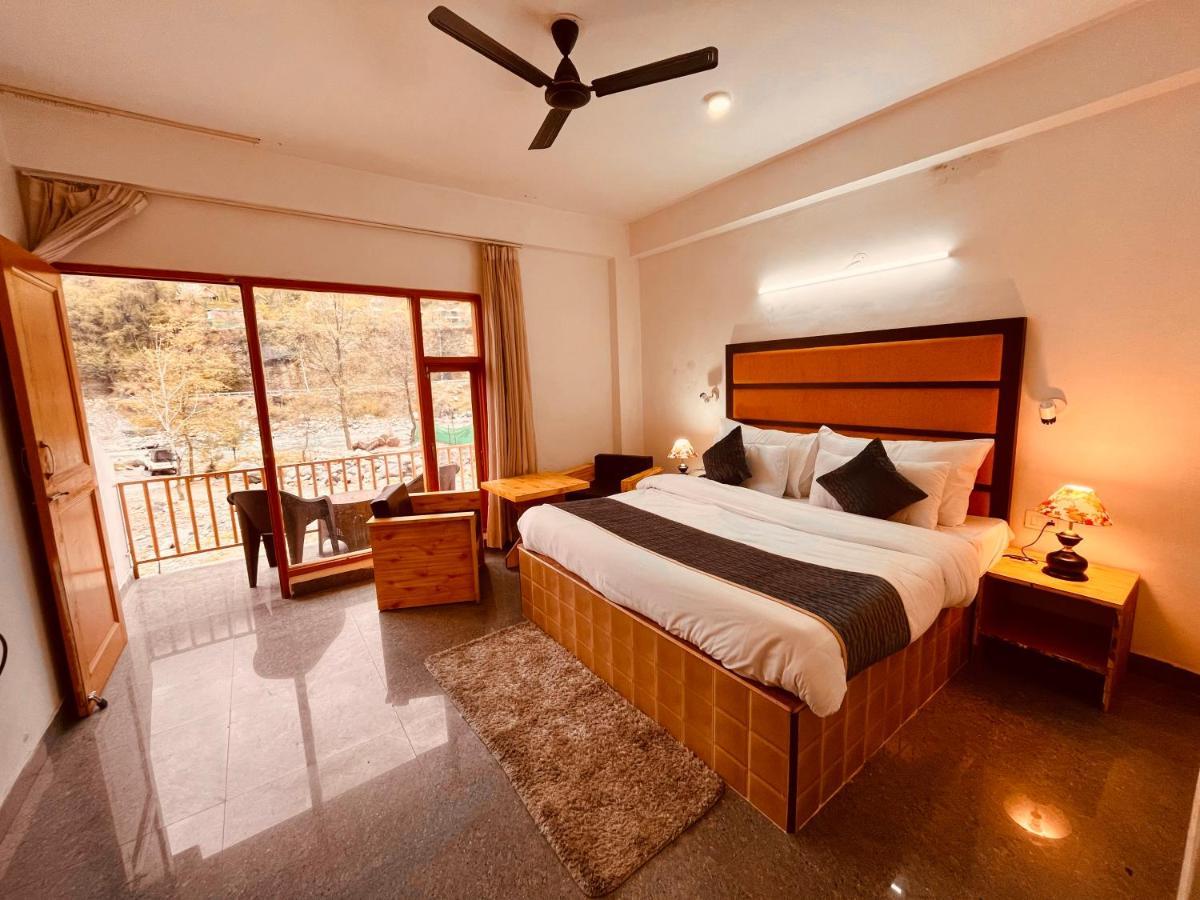 Hotel Beas River Retreat - A Riverside Hotel With Balcony Manāli Zewnętrze zdjęcie