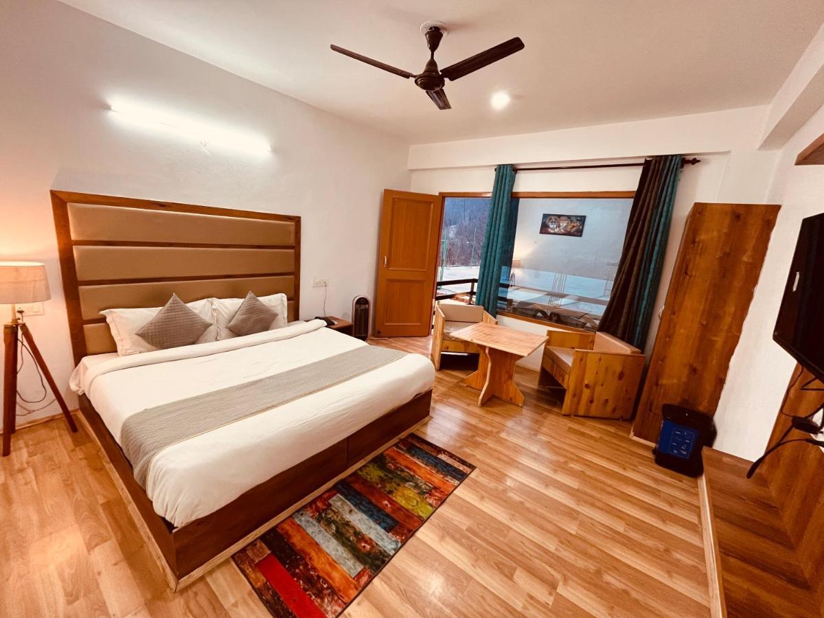 Hotel Beas River Retreat - A Riverside Hotel With Balcony Manāli Zewnętrze zdjęcie